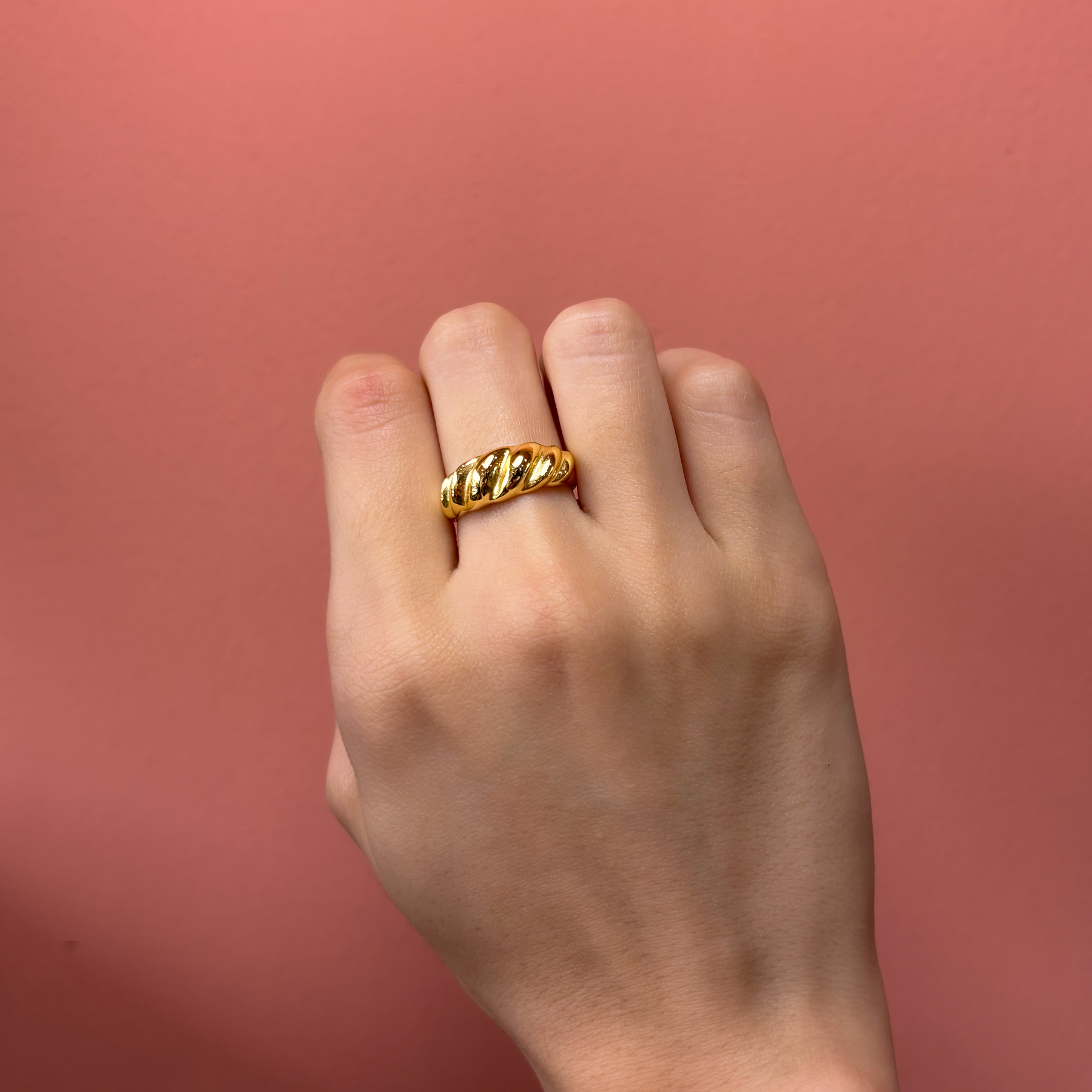 Anillo Dorado Croissant