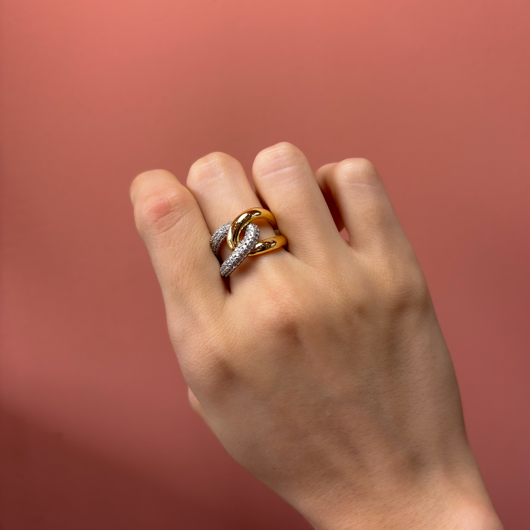Anillo Bicolor con Zirconia