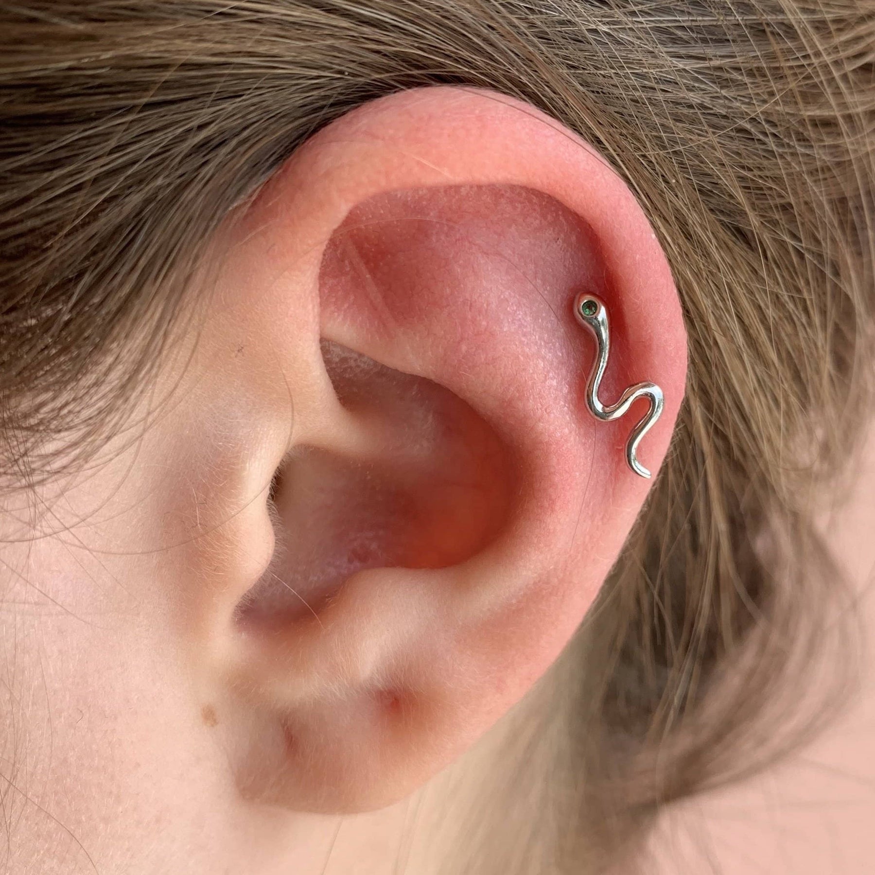 Piercing Víbora Sencilla