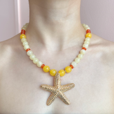 Collar jade amarillo y verde con estrella de mar
