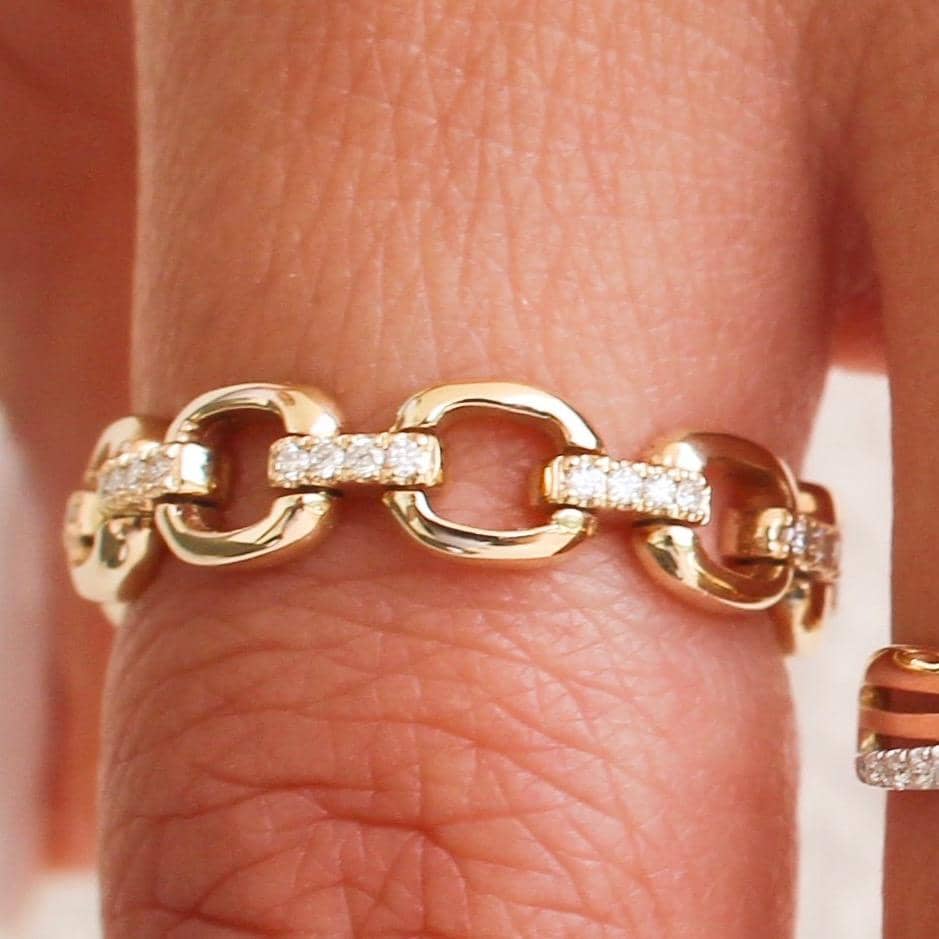 14K Chain Ring with Diamonds